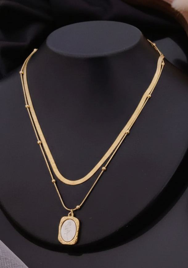 Vintage cameo pendant gold necklace for women by PinkbyPC
