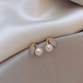 Pearl Leaf Stud earrings - leaf detail with pearl by PinkbyPC